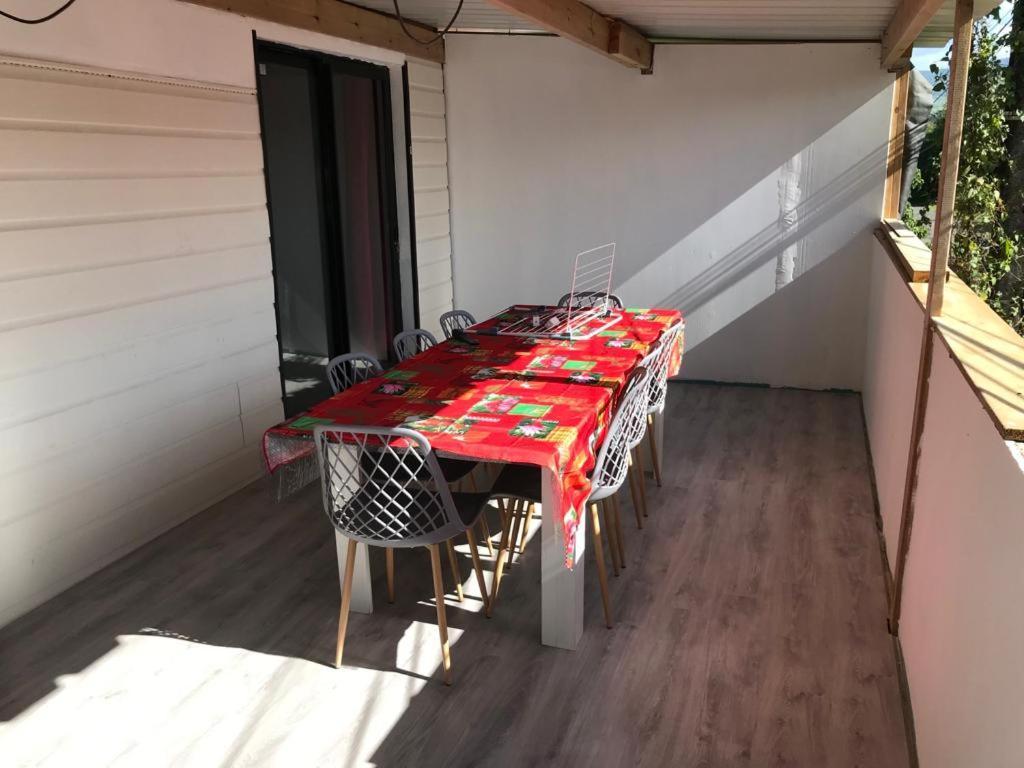 Le Flamboyant Avec Piscine Chauffee 30° Et Jacuzzi Apartman Saint-André Kültér fotó
