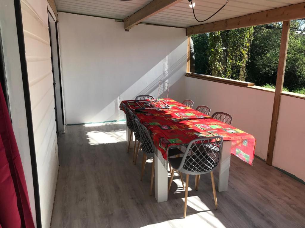Le Flamboyant Avec Piscine Chauffee 30° Et Jacuzzi Apartman Saint-André Kültér fotó