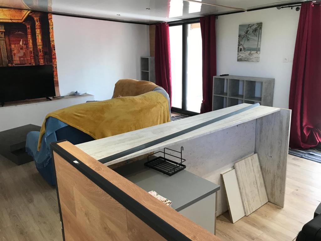 Le Flamboyant Avec Piscine Chauffee 30° Et Jacuzzi Apartman Saint-André Kültér fotó